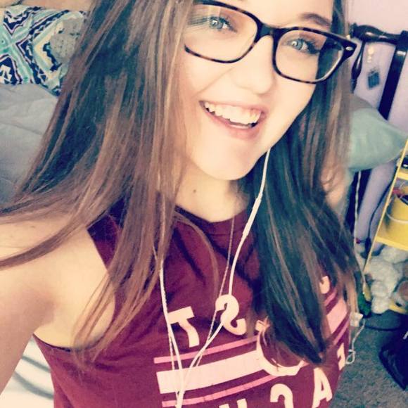 Meet your Posher, Mary elise - Picture 1 of 1